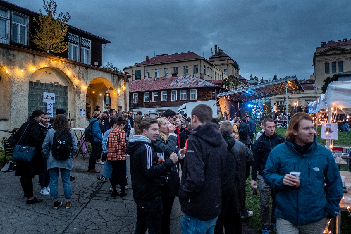 Festival PříFest se s legendární menzou Albertov rozloučil v roce 2022