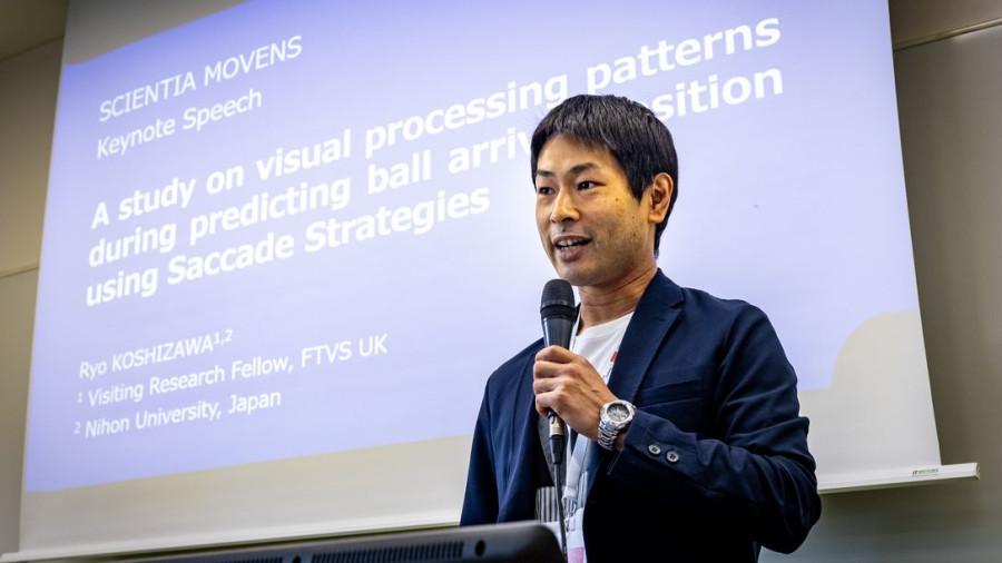 The Japanese scientist studying a brain that sees a fraction of a second ahead