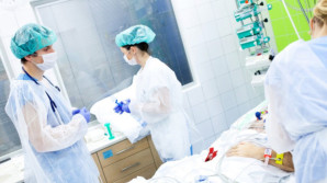 Zpovědi přes respirátor: medici z LFHK UK