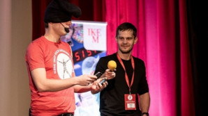 Absolventi Matfyzu vytvořili aplikaci pro nevidomé diabetiky