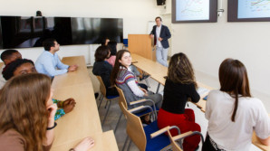 CERGE-EI - nejlepší ekonomové jsou studentům blízko