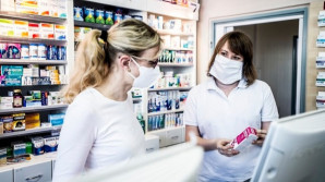 Lékárnám pomáhají dvě třetiny studentů farmacie