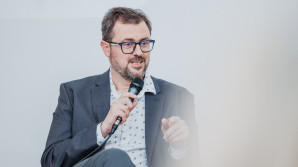 Strategické dokumenty: Nástroj řízení, nebo jen literární žánr v době AI?