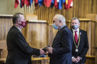 5adfd04d-1c09-4376-93f1-e53caabbf1db_original