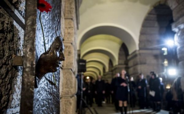 Univerzita Karlova si připomněla padesáté výročí Palachovy oběti