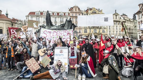 Obrazem: Jaro, láska, studentství - Majáles 2022