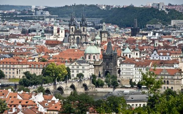 Mezinárodní tým připravil „jiného“ průvodce po postsocialistických městech