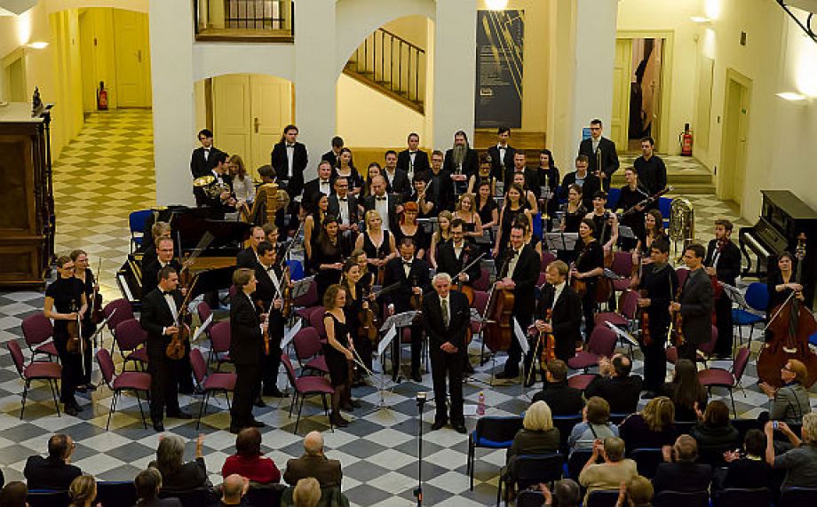 Zase jeden koncert Sboru a Orchestru Univerzity Karlovy v Praze