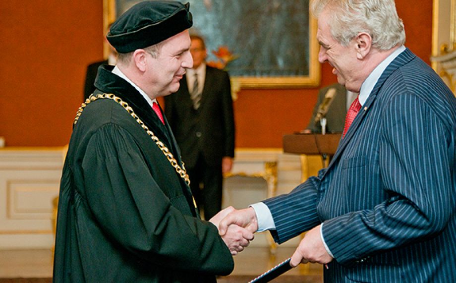 President Zeman appoints Professor Tomáš Zima Rector of CU