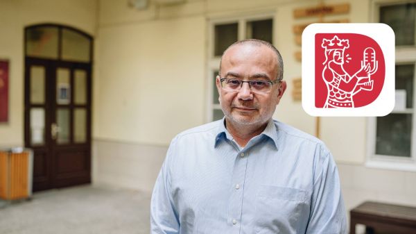 Podcast De Facto: Michael Romancov o válce na Ukrajině