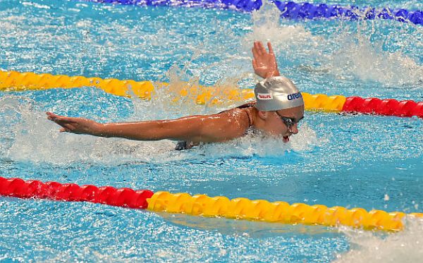 Sportovci UK letos ovládli plavání na Českých akademických hrách