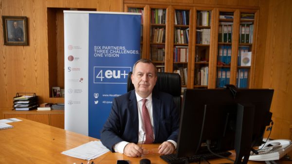 Štafeta od Sorbony: UK předsedá univerzitní alianci 4EU+