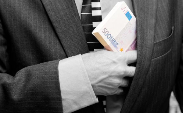 Zákon o volbě prezidenta republiky dává prostor i možné korupci, upozorňuje studie
