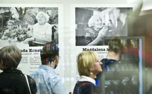 Kniha života = šťastné příběhy přeživších 