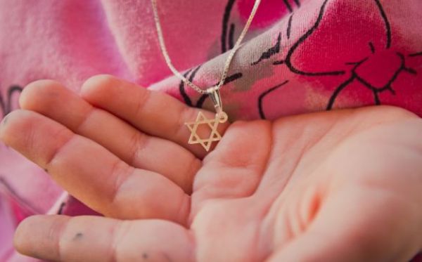 Dříve pronásledovaní, dnes neviditelní? Festival se zaměří na běžný život židů
