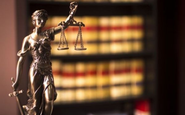 Nejen kauza Melčák. Právní vědci studují politickou roli Ústavního soudu