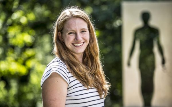 Swimmer Lenka Štěrbová – From the English Channel to medicine