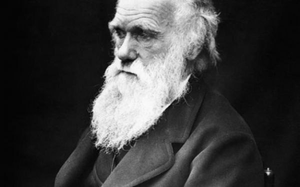 Odvolal Darwin evoluční teorii? I o tom se debatovalo na konferenci o mýtech