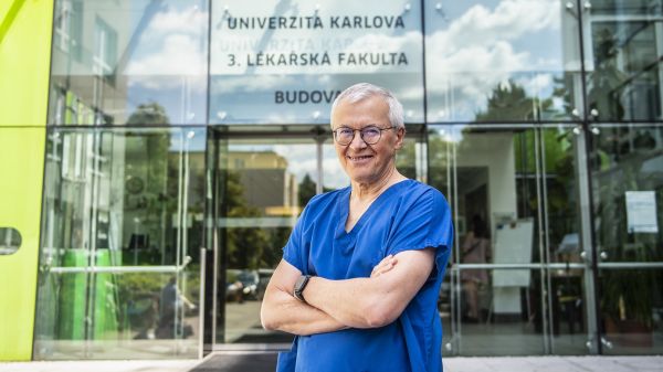 Děkan Widimský změnil fakultu i léčbu infarktu