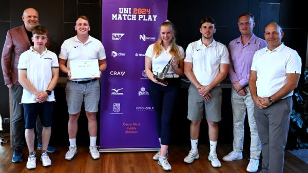 Univerzita Karlova vyhrála první ročník golfové soutěže