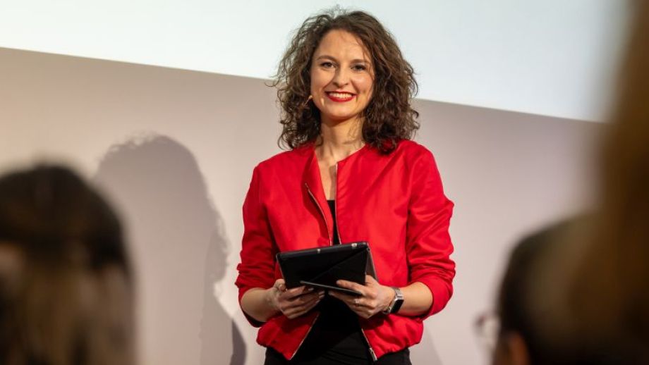 Hub&aacute;lkov&aacute;: Vědkyň je m&aacute;lo, to chci změnit