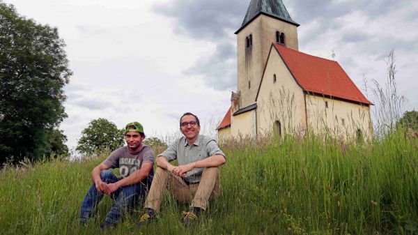 Patron: Kluci a holky z děcáků nepotřebují věci, ale vztahy