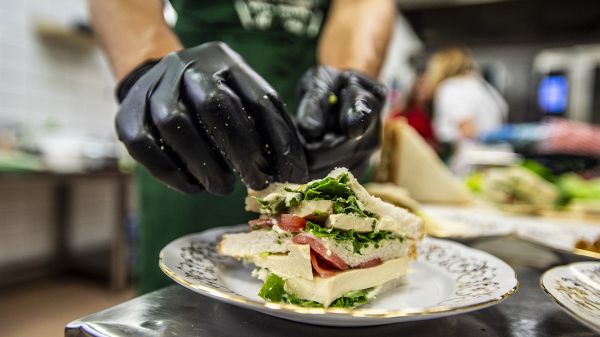 Menzy UK vaří vegansky. Vstříc planetě i poptávce studentů