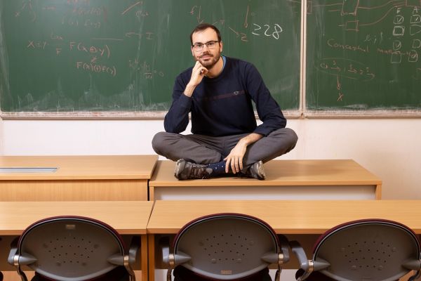 V&aacute;clav Rozhoň hled&aacute; principy, na nichž stoj&iacute; digit&aacute;ln&iacute; svět