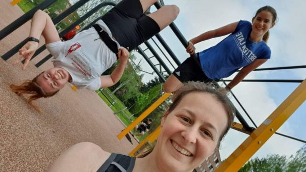 Rektorský sportovní den nahradil v Hradci Selfie hunt