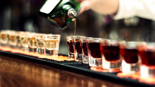 Experts worry alcohol abuse on rise during pandemic