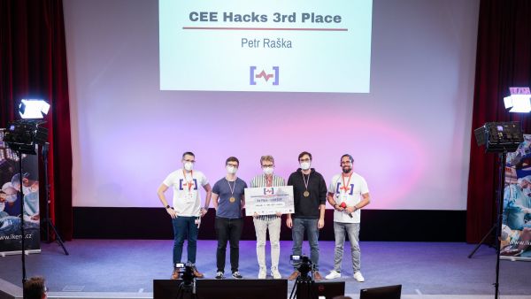 Medici z UK třetí na evropském zdravotnickém hackathonu