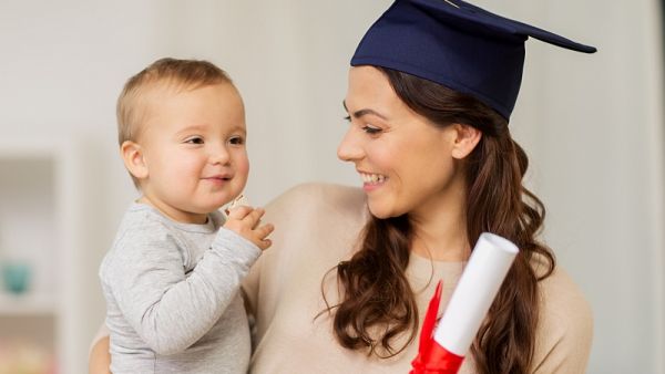 Combining studies and parenthood should not be stigmatised